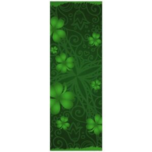 Happy saint patricks day banner with green clover leaf